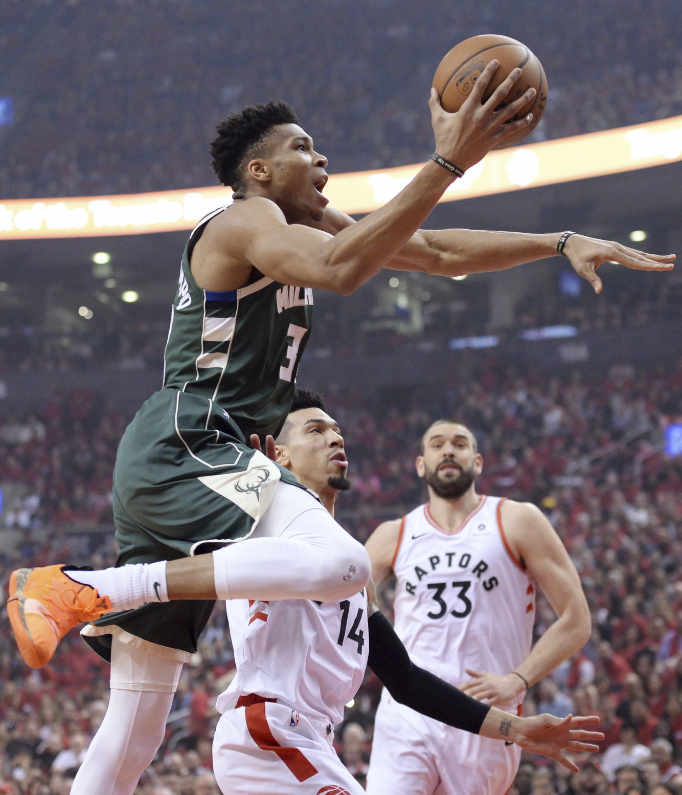 Raptors 118, Bucks 112 (2OT)
